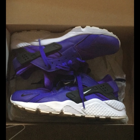 purple huaraches